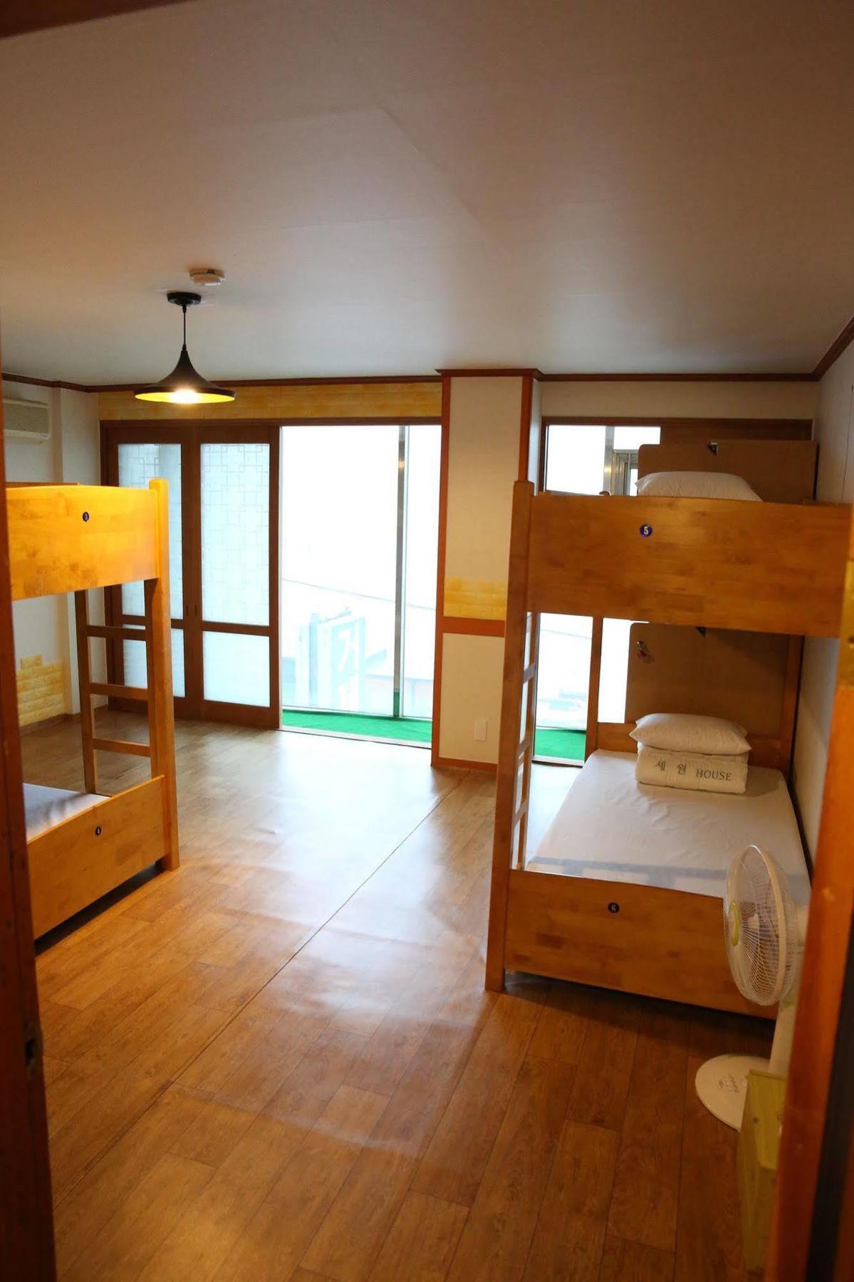 Yes Guesthouse Pusan Zewnętrze zdjęcie