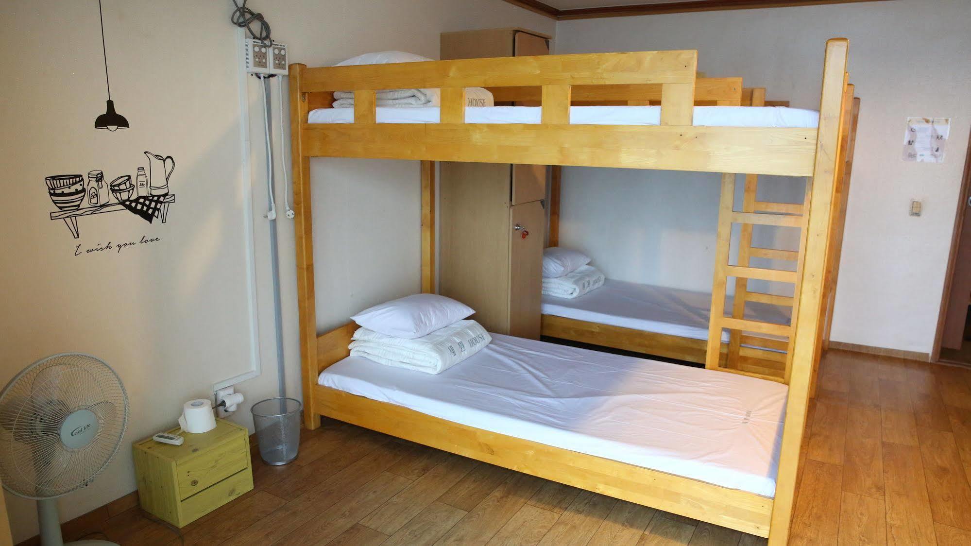 Yes Guesthouse Pusan Zewnętrze zdjęcie